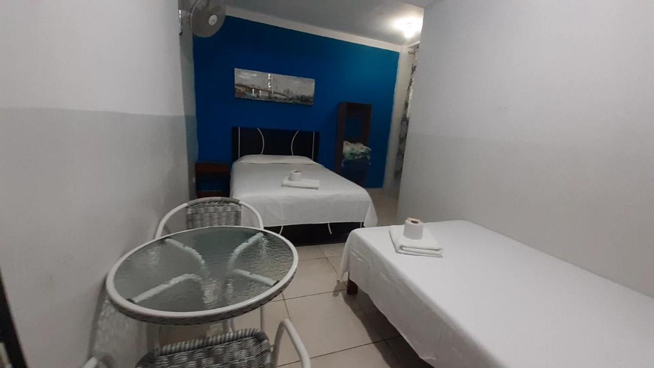 Aypa Hostal Trujillo Exterior photo